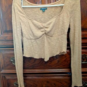 NWT - Long Sleeve Fitted Sweetheart Neck T-Shirt - Wild Fable